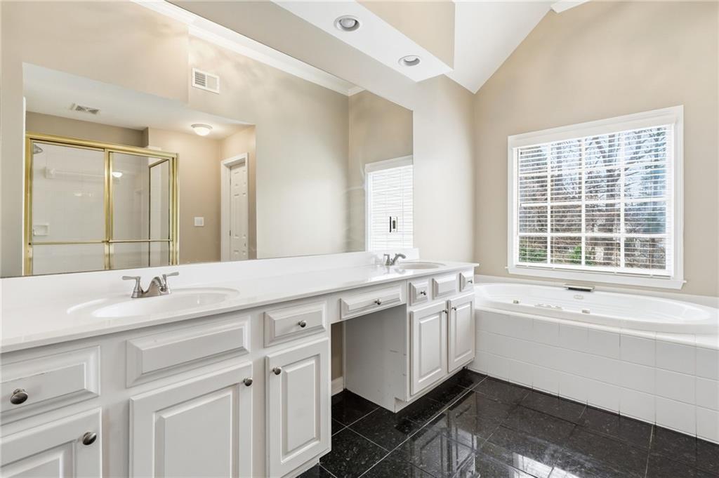 310 Stoneleigh Drive Southwest Atlanta, GA 30331 - Photo 31 of 67