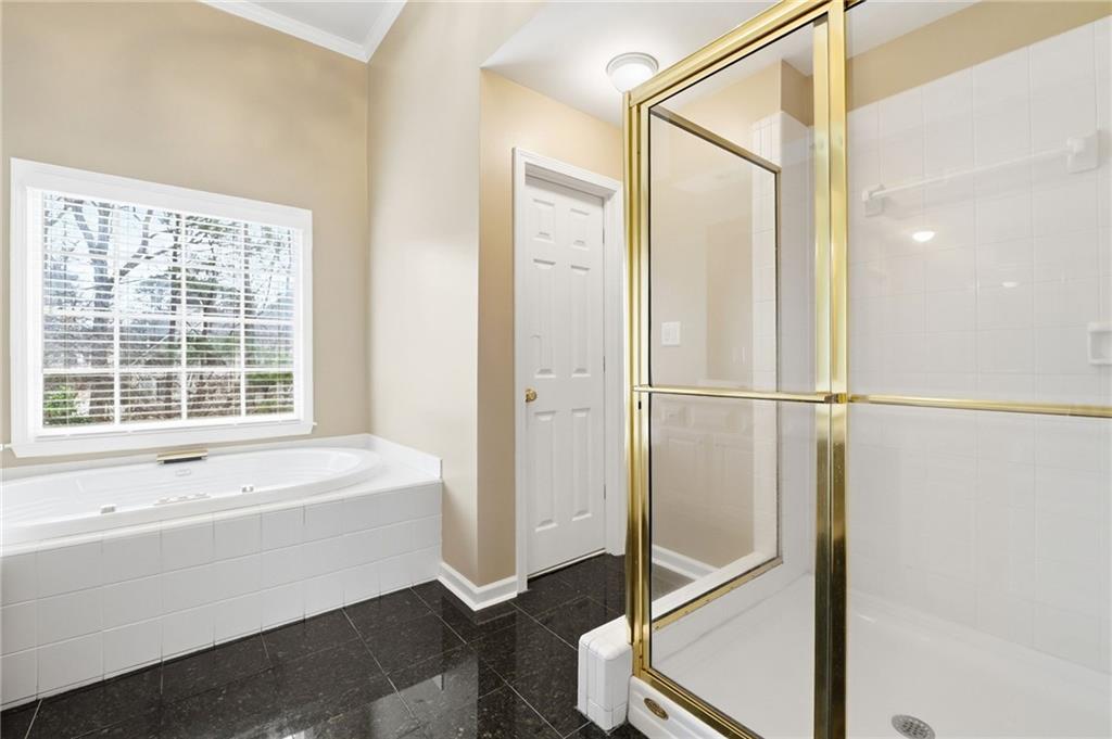 310 Stoneleigh Drive Southwest Atlanta, GA 30331 - Photo 32 of 67