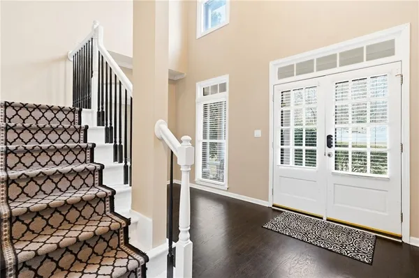 a view of outdoor space yard and green space