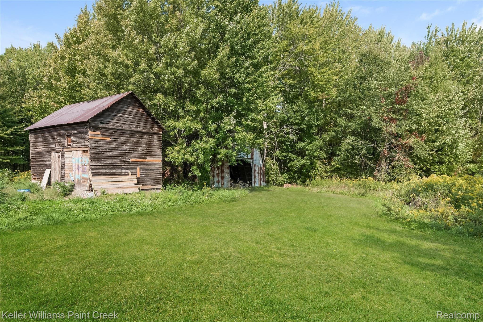 2448 Husak Road Standish, MI 48658 - Photo 31 of 48 030-photo--8603183.jpg