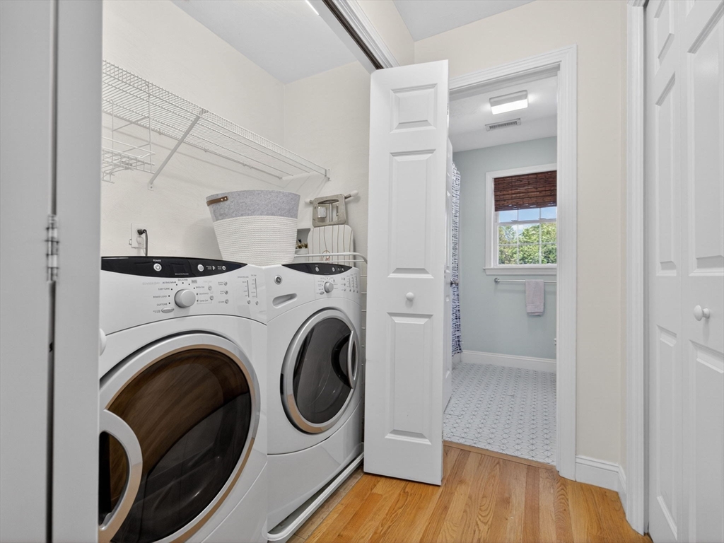 189 Grove Street, Unit 2 Waltham, MA 02453 - Photo 11 of 30