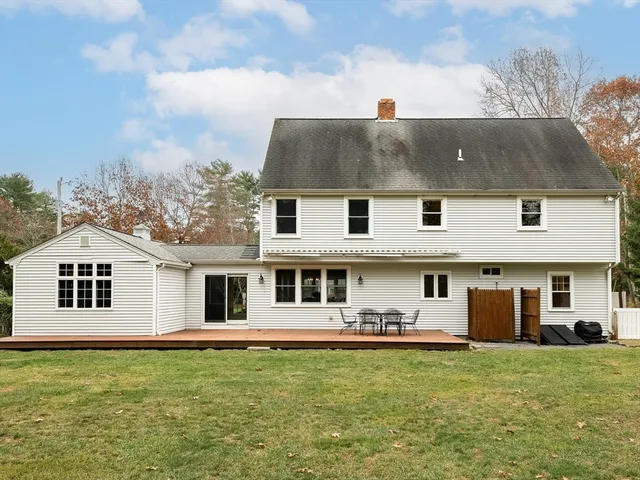 $1,160,000 | 12 Spruce Lane, Duxbury, MA 02332