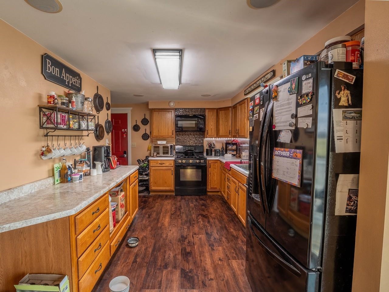 9037 County Rd D Winneconne, WI 54986 - Photo 16 of 68