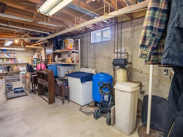 $645,000 | 9037 County Rd D, Winneconne, WI 54986