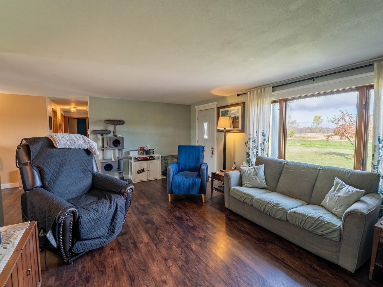 9037 County Rd D Winneconne, WI 54986 - Photo 10 of 68