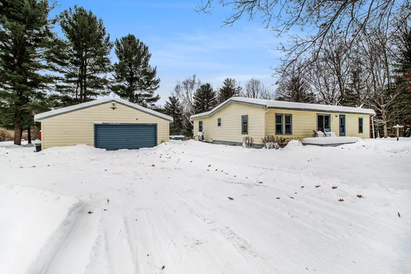 $340,000 | 3345 West Madison Road, Hart, MI 49420