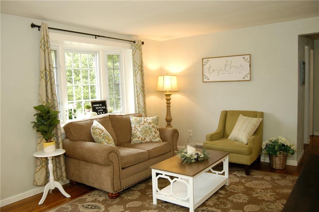 105 Starling Drive McKees Rocks, PA 15136 - Photo 3 of 25 Gallery Image 3