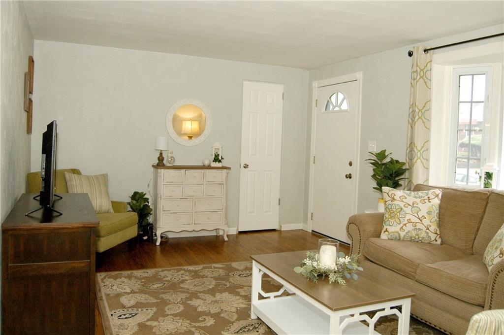 105 Starling Drive McKees Rocks, PA 15136 - Photo 4 of 25 Gallery Image 4