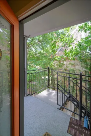 $1,000 | 1111 West 10th Street, Unit 212, Austin, TX 78703