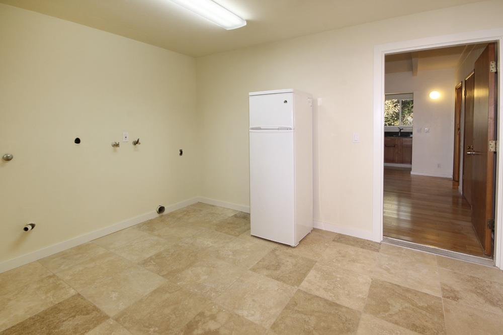 125 Charman Hill Road Aptos, CA 95003 - Photo 19 of 22 a view of an empty room