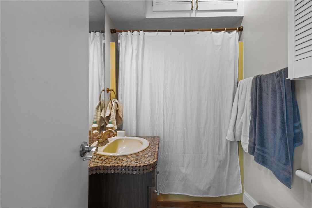 129 Academy Avenue Providence, RI 02908 - Photo 30 of 49