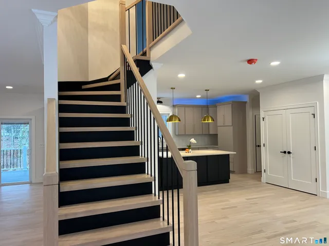 $839,900 | 39 Lafayette Road, Marlborough, CT 06447