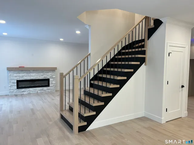 $839,900 | 39 Lafayette Road, Marlborough, CT 06447