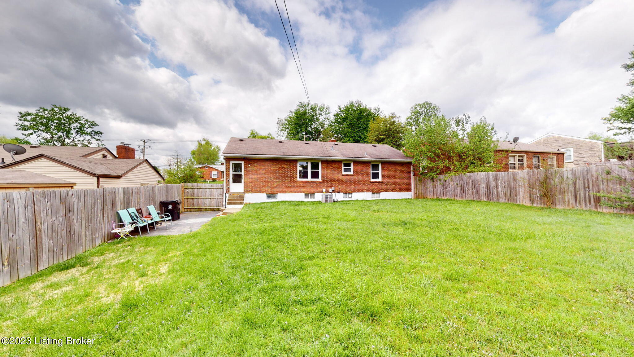 943 Palatka Road Louisville, KY 40214 - Photo 2 of 47 2-web-or-mls-943 Palatka Rd Louisville K