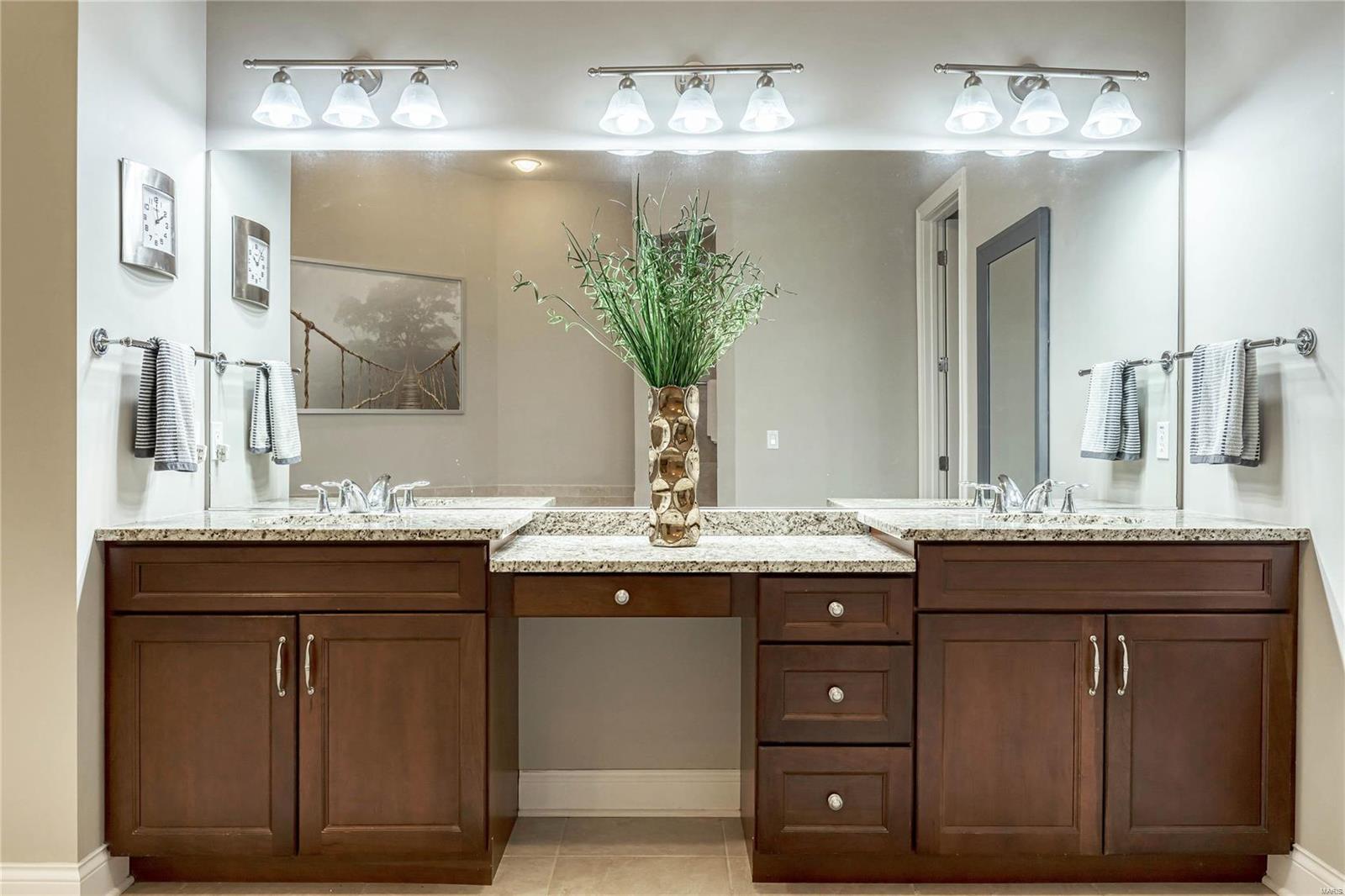 434 Maple Rise Path Chesterfield, MO 63005 - Photo 27 of 48 Gallery Image 27