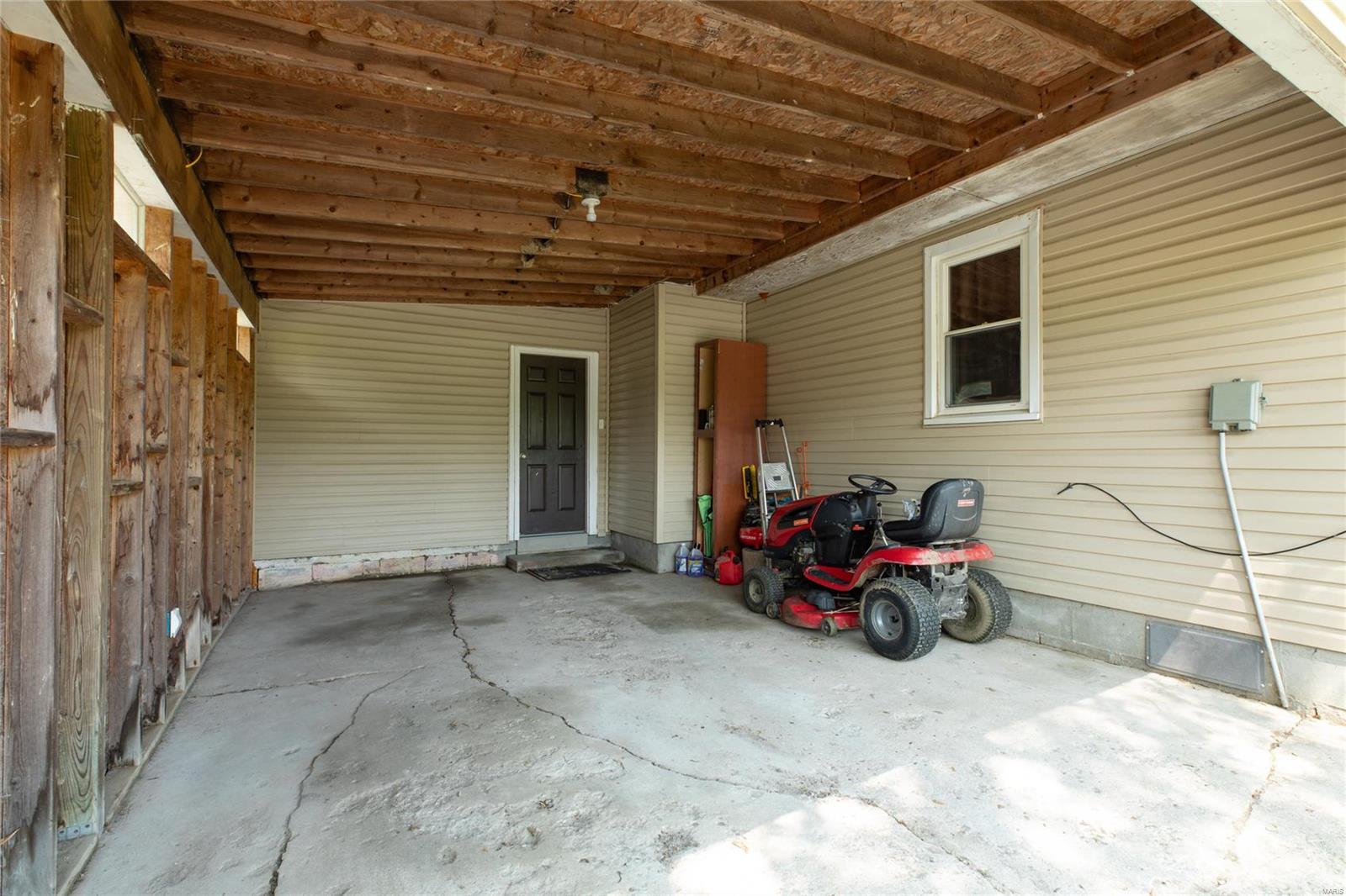 3879 Seiler Road Dorsey, IL 62021 - Photo 25 of 34