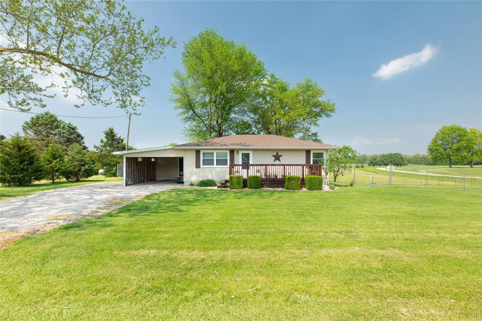 3879 Seiler Road Dorsey, IL 62021 - Photo 30 of 34