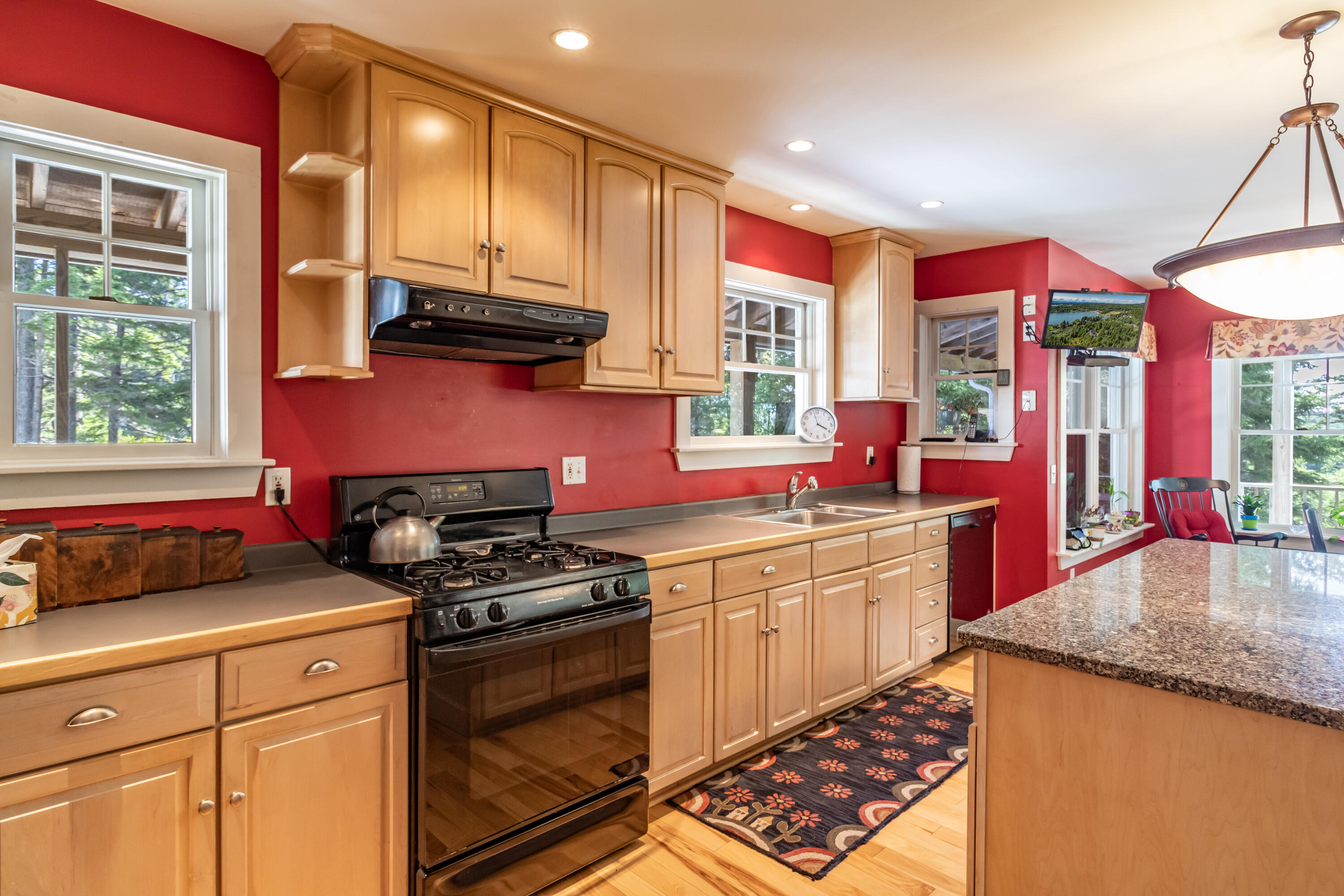 177 Richtown Road Bernard, ME 04612 - Photo 13 of 59 IMG_6057-Edit-Edit