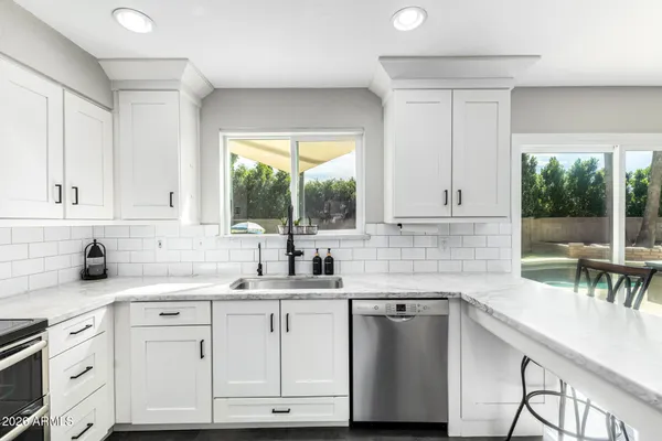 $669,000 | 1727 South Sycamore, Mesa, AZ 85202