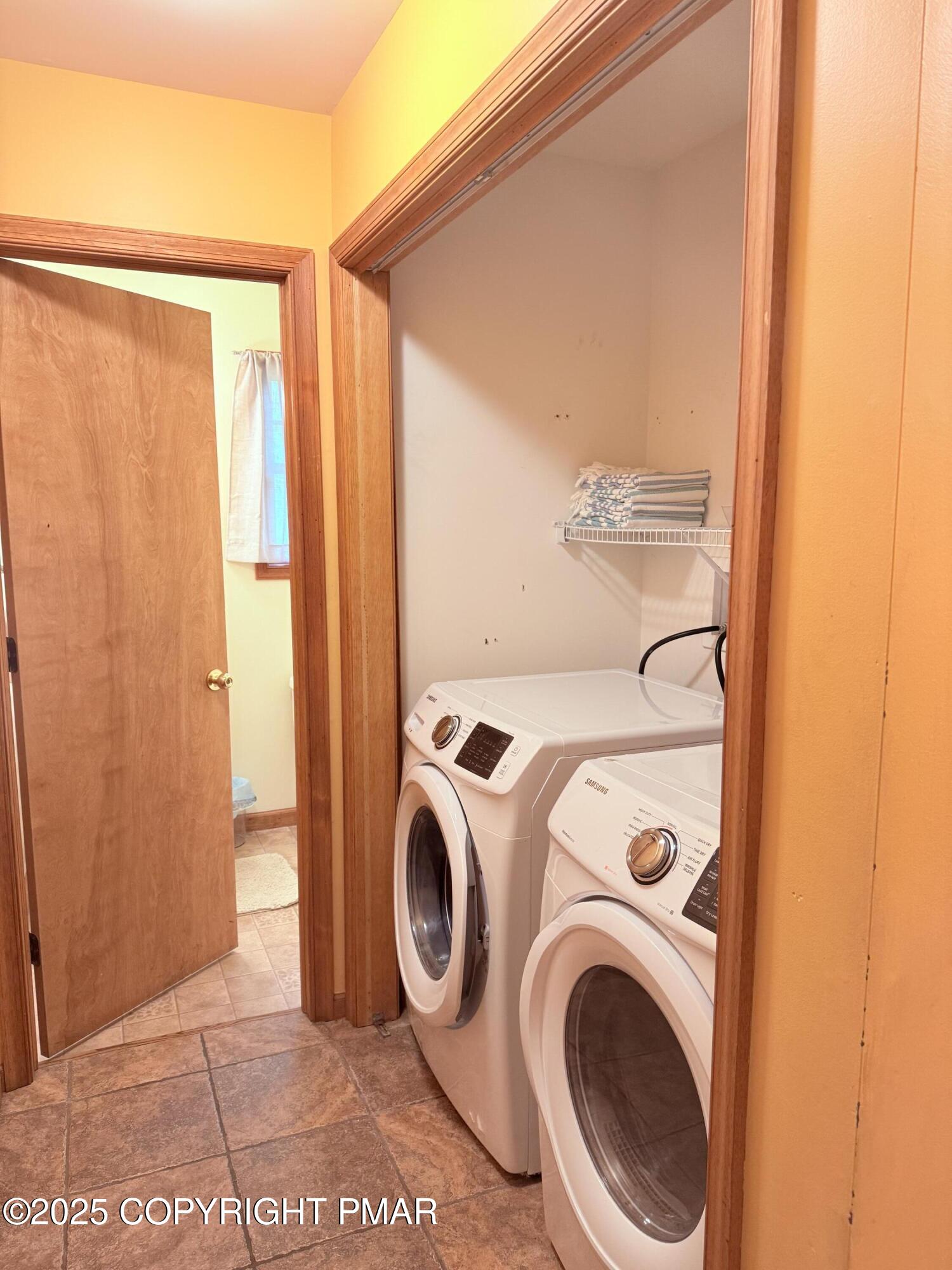 238 Dorset Road Tobyhanna, PA 18466 - Photo 7 of 24 a utility room with dryer and washer