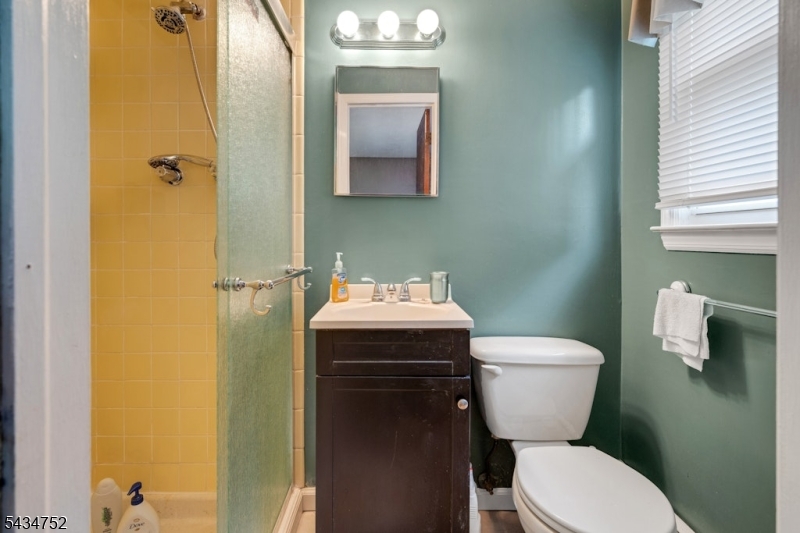 185 Ratzer Road Wayne, NJ 07470 - Photo 30 of 36