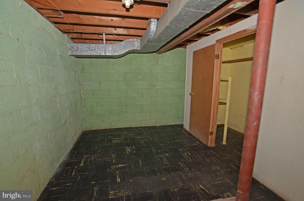 4618 Tema Road Pikesville, MD 21208 - Photo 20 of 29 a view of a bathroom