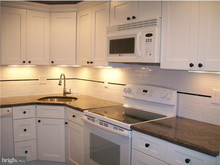 5319 North Springfield Road Clifton Heights, PA 19018 - Photo 11 of 25 Kitchen