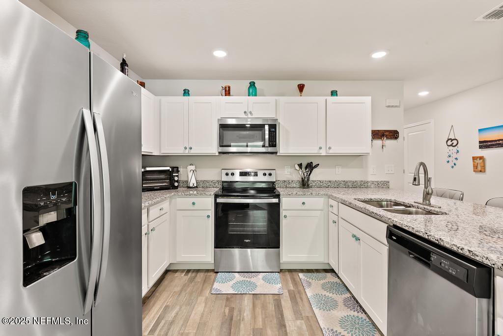 45284 Red Brick Drive Callahan, FL 32011 - Photo 12 of 48 45284 Red Brick Dr-16