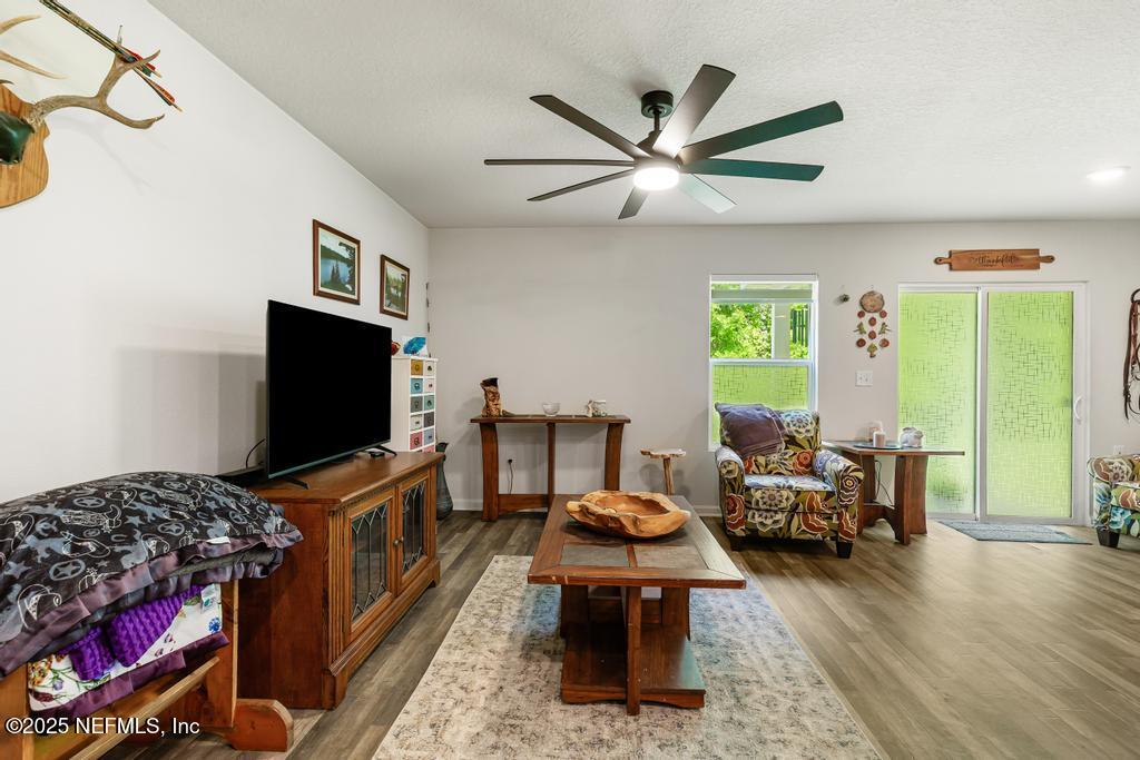 45284 Red Brick Drive Callahan, FL 32011 - Photo 18 of 48 45284 Red Brick Dr-22