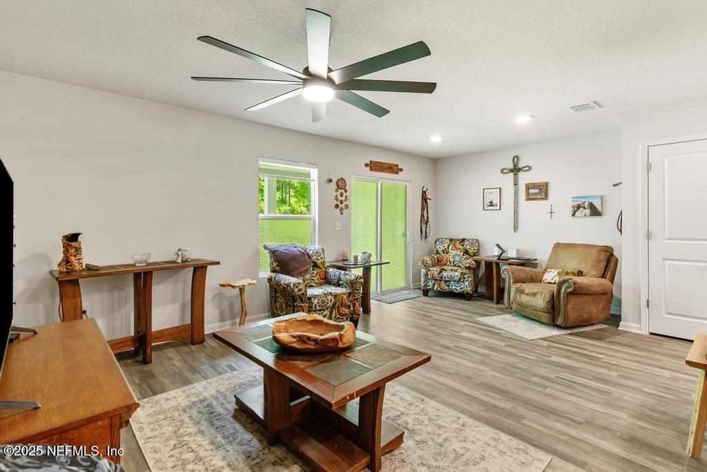 45284 Red Brick Drive Callahan, FL 32011 - Photo 19 of 48 45284 Red Brick Dr-23