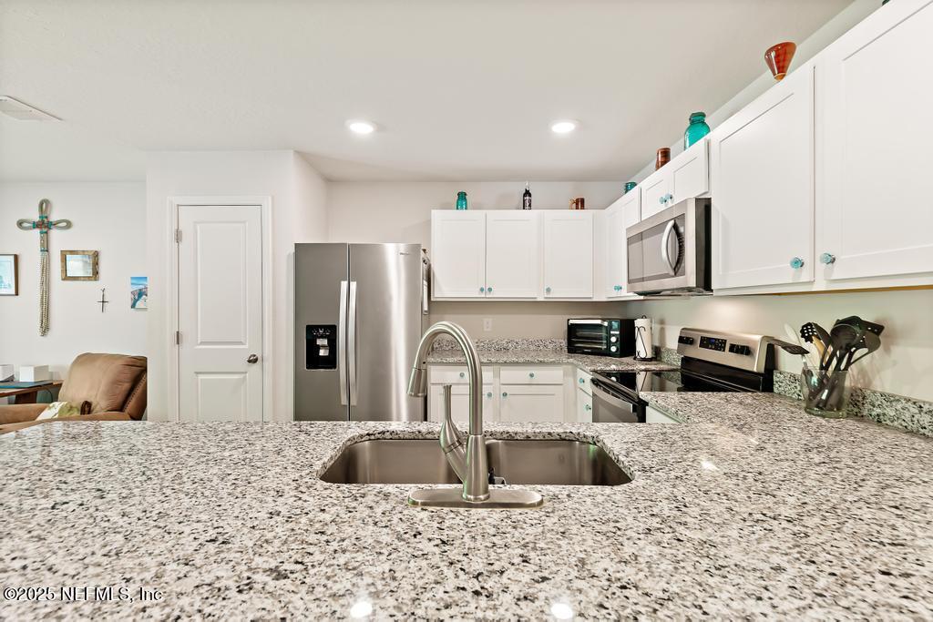 45284 Red Brick Drive Callahan, FL 32011 - Photo 10 of 48 45284 Red Brick Dr-14