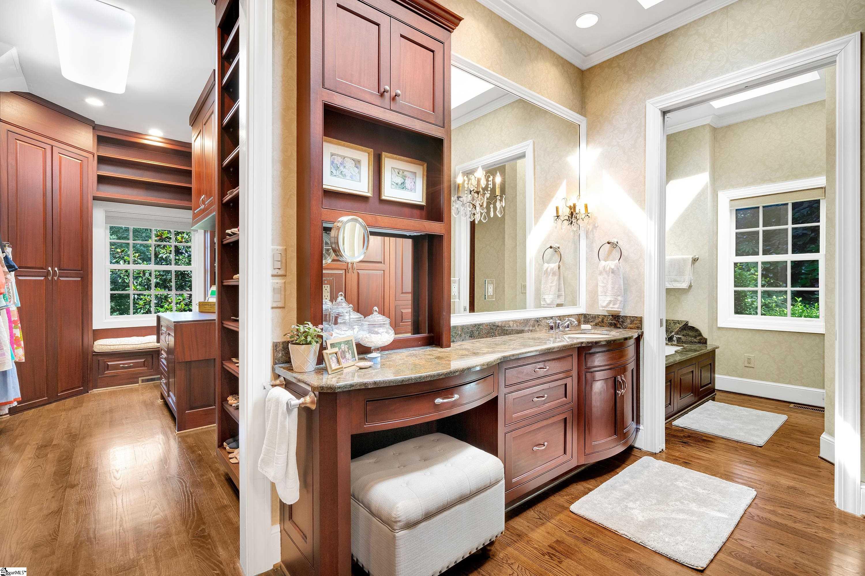 111 Rockingham Road Greenville, SC 29607 - Photo 13 of 35