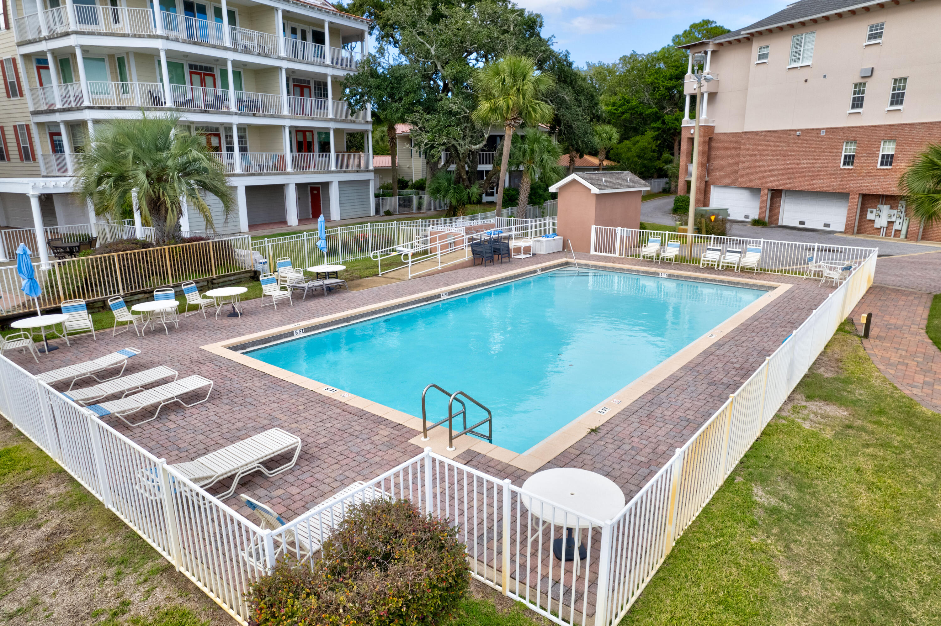 240 Brooks Street Southeast, Unit D301 Fort Walton Beach, FL 32548 - Photo 4 of 17 240 Brooks St SE - FWB-97