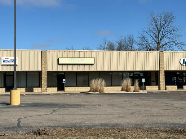 $1,450 | 1411 Pate Plaza Drive, South Beloit, IL 61080