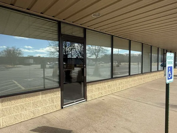 $1,450 | 1411 Pate Plaza Drive, South Beloit, IL 61080