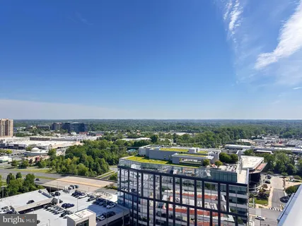 $1,590,000 | 930 Rose Avenue, Unit 2001, Rockville, MD 20852