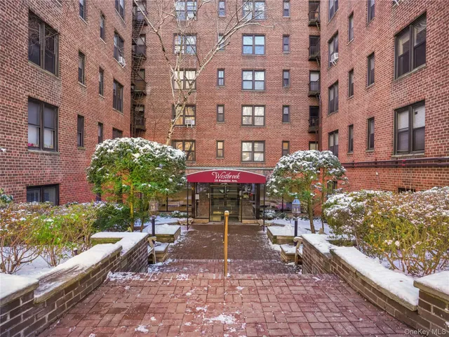 $329,000 | 10 Franklin Avenue, Unit 2G, White Plains, NY 10601