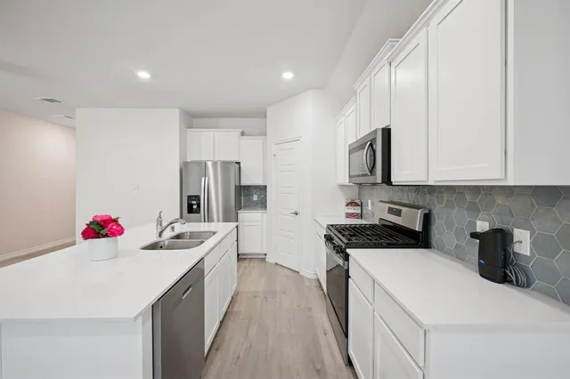 $1,895 | 907 Marigold Street, Princeton, TX 75407