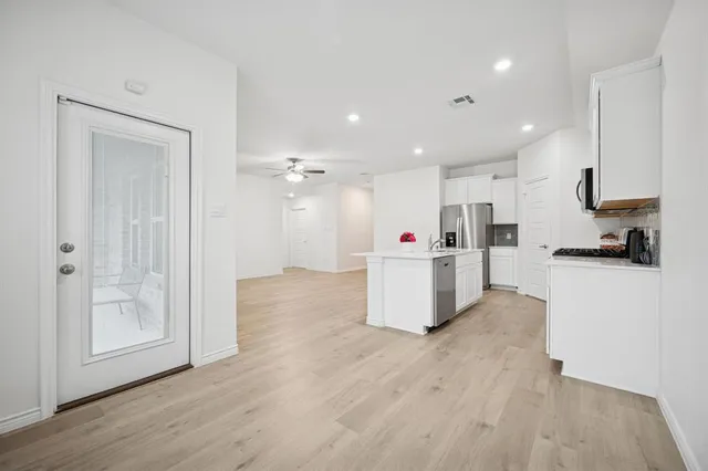 $1,895 | 907 Marigold Street, Princeton, TX 75407