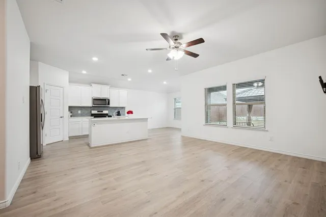 $1,895 | 907 Marigold Street, Princeton, TX 75407