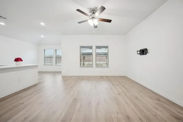 $1,895 | 907 Marigold Street, Princeton, TX 75407