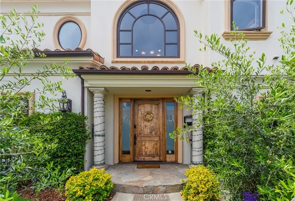 $22,500 | 880 11th Street, Manhattan Beach, CA 90266