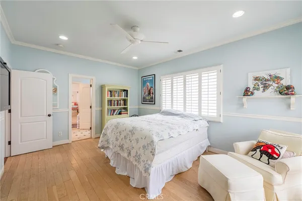 $22,500 | 880 11th Street, Manhattan Beach, CA 90266