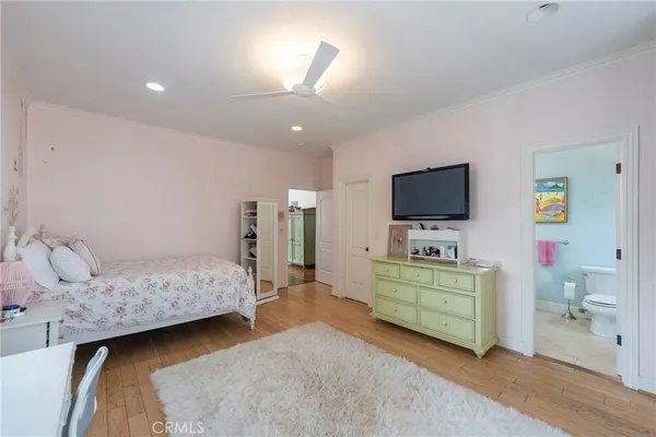 $22,500 | 880 11th Street, Manhattan Beach, CA 90266