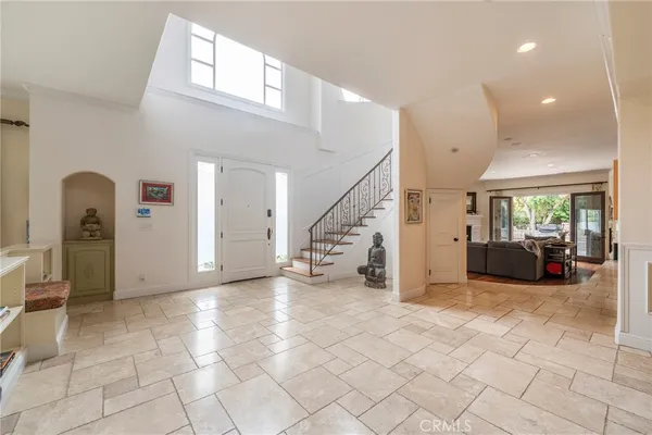 $22,500 | 880 11th Street, Manhattan Beach, CA 90266