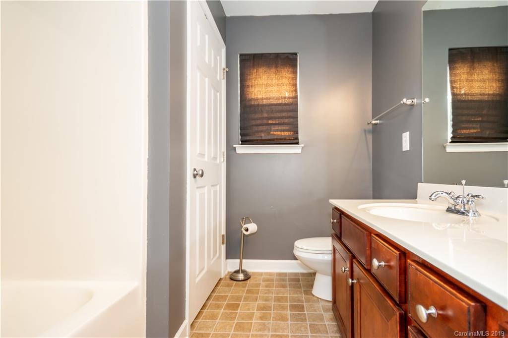 2019 Pin Hook Road Charlotte, NC 28215 - Photo 23 of 35 Gallery Image 23
