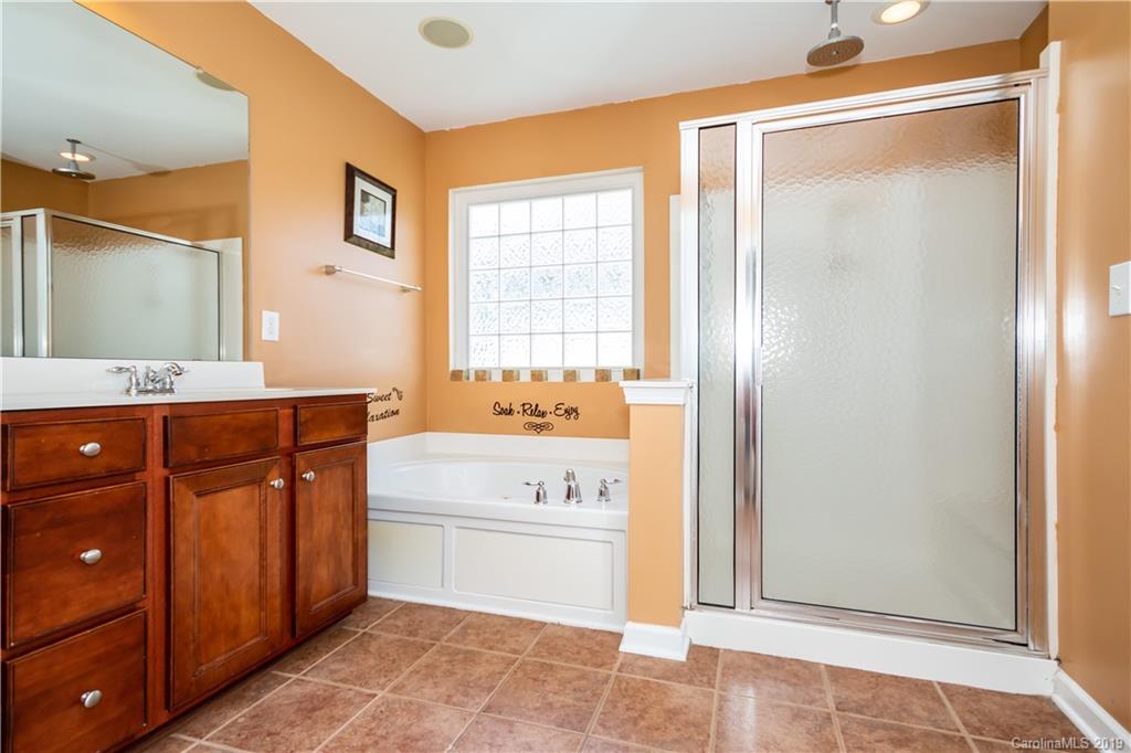 2019 Pin Hook Road Charlotte, NC 28215 - Photo 28 of 35 Gallery Image 28