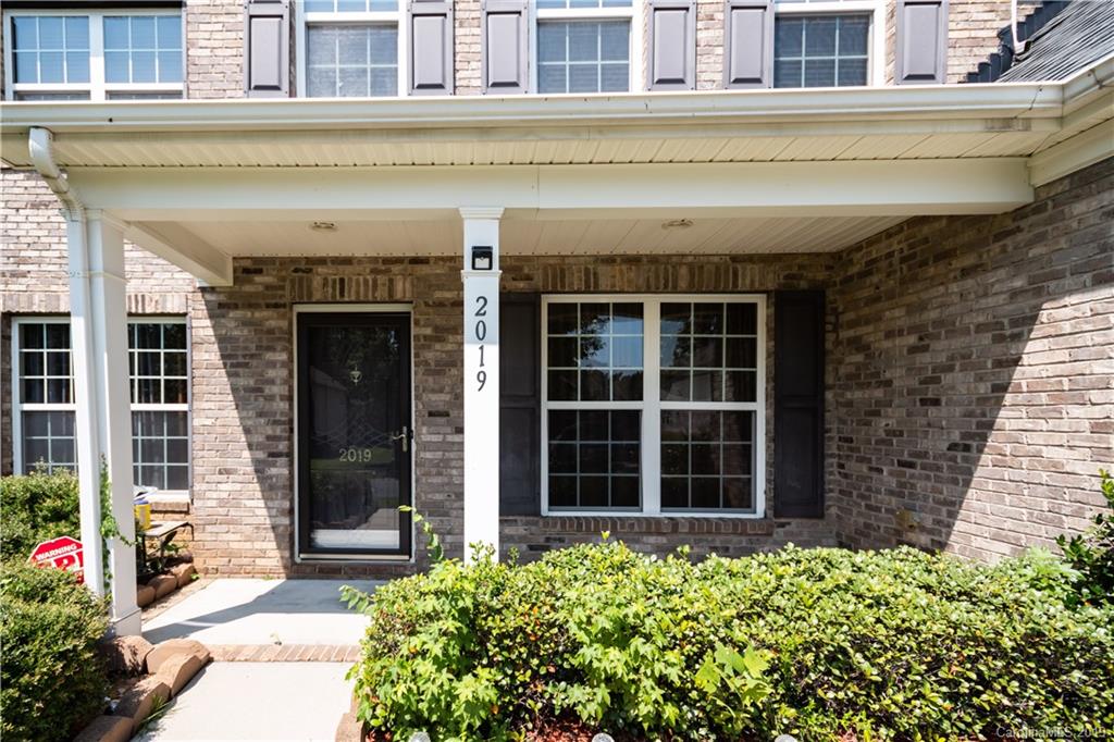 2019 Pin Hook Road Charlotte, NC 28215 - Photo 4 of 35 Gallery Image 4