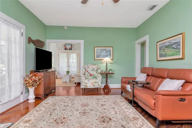 $550,000 | 128 North Montclair Avenue, Brandon, FL 33510