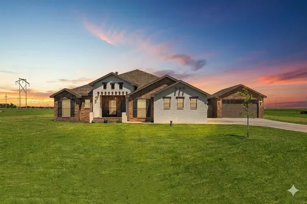 $469,900 | 2701 Daybreak Lane, Amarillo, TX 79124